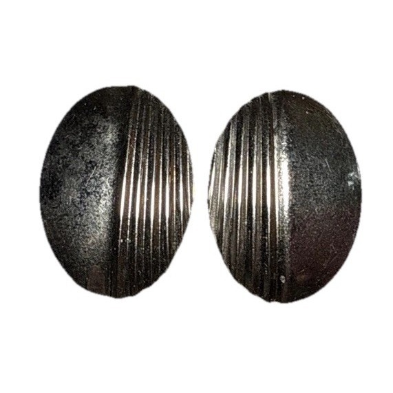Vintage Silver Tone Clip On Earrings Oval Half Ribbed Textured J19-40